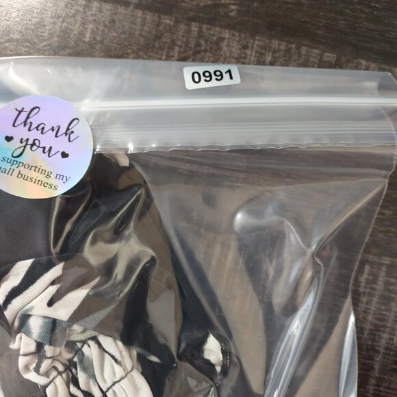 Timeless Boho Black Smocked Maxi Dress – Elegant Motif Print, Flowy & Feminine - Picture 4 of 6